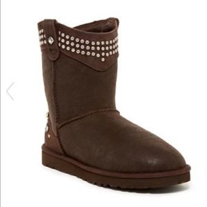 UGG Bowen Boots